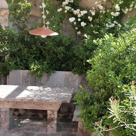 Отель Les Maisons De Cappadoce Учисар
