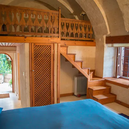 Les Maisons De Cappadoce
